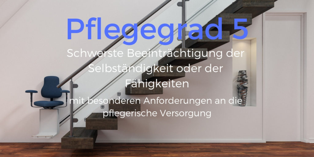 Holz-Innentreppe mit Treppenlift - Pflegegrad 5
